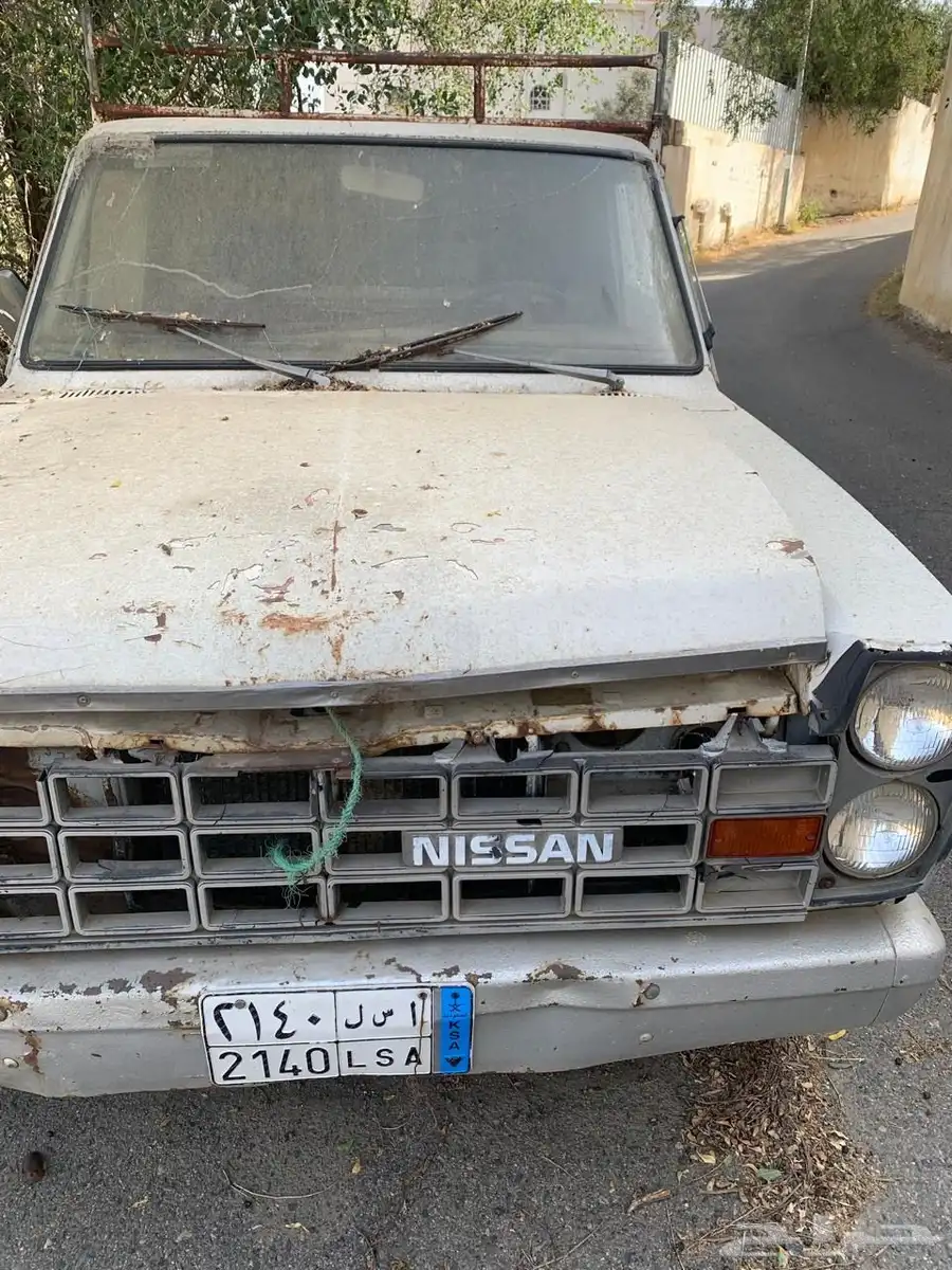 نيسان جينوير 4