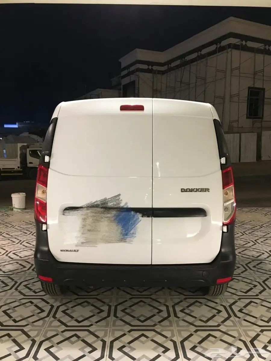 رينو دوكر 8