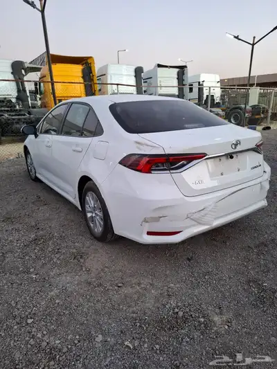 للبيع مجموعة سيارات النترا و كرولا 3