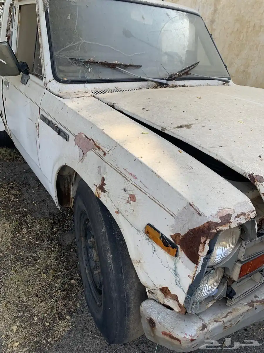 نيسان جينوير 8