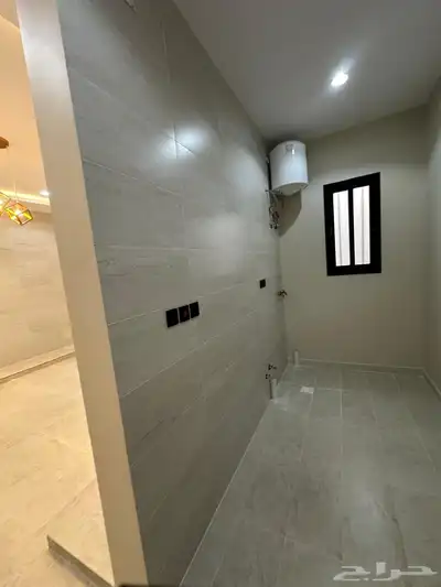 للبيع دور ارضي حي المدائن 16