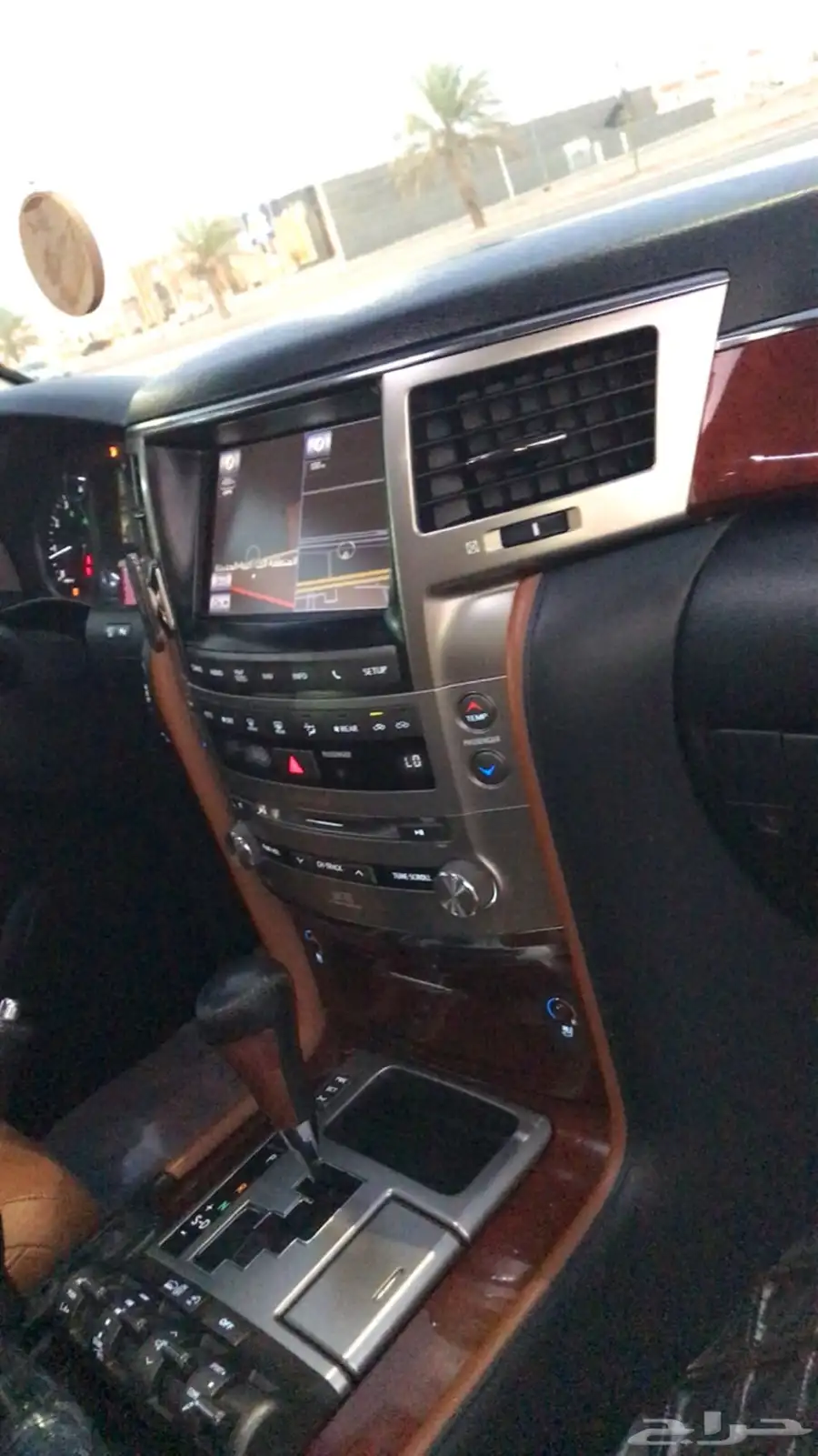 لكزس LX 2014 بريمي DD رياضي فل الفل لون ذهبي ممشا 362 الف 12
