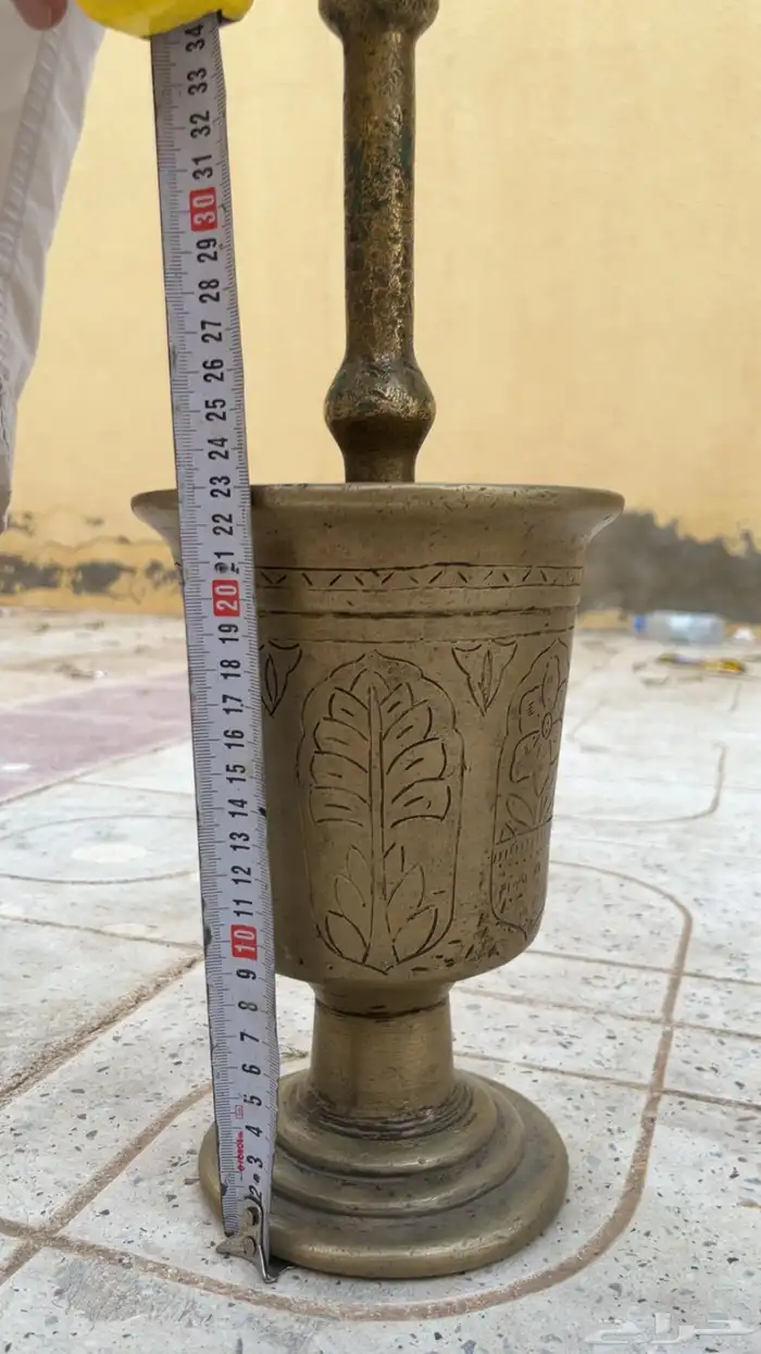 نجر قديم كبير وثقيل 3
