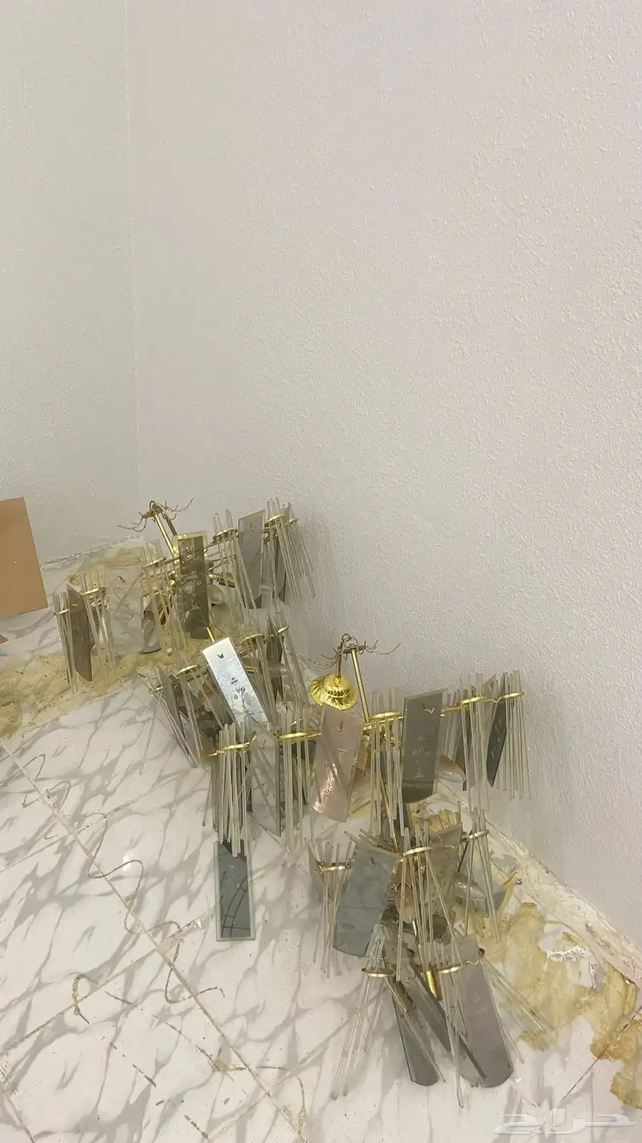 4 ثريات للبيع 1