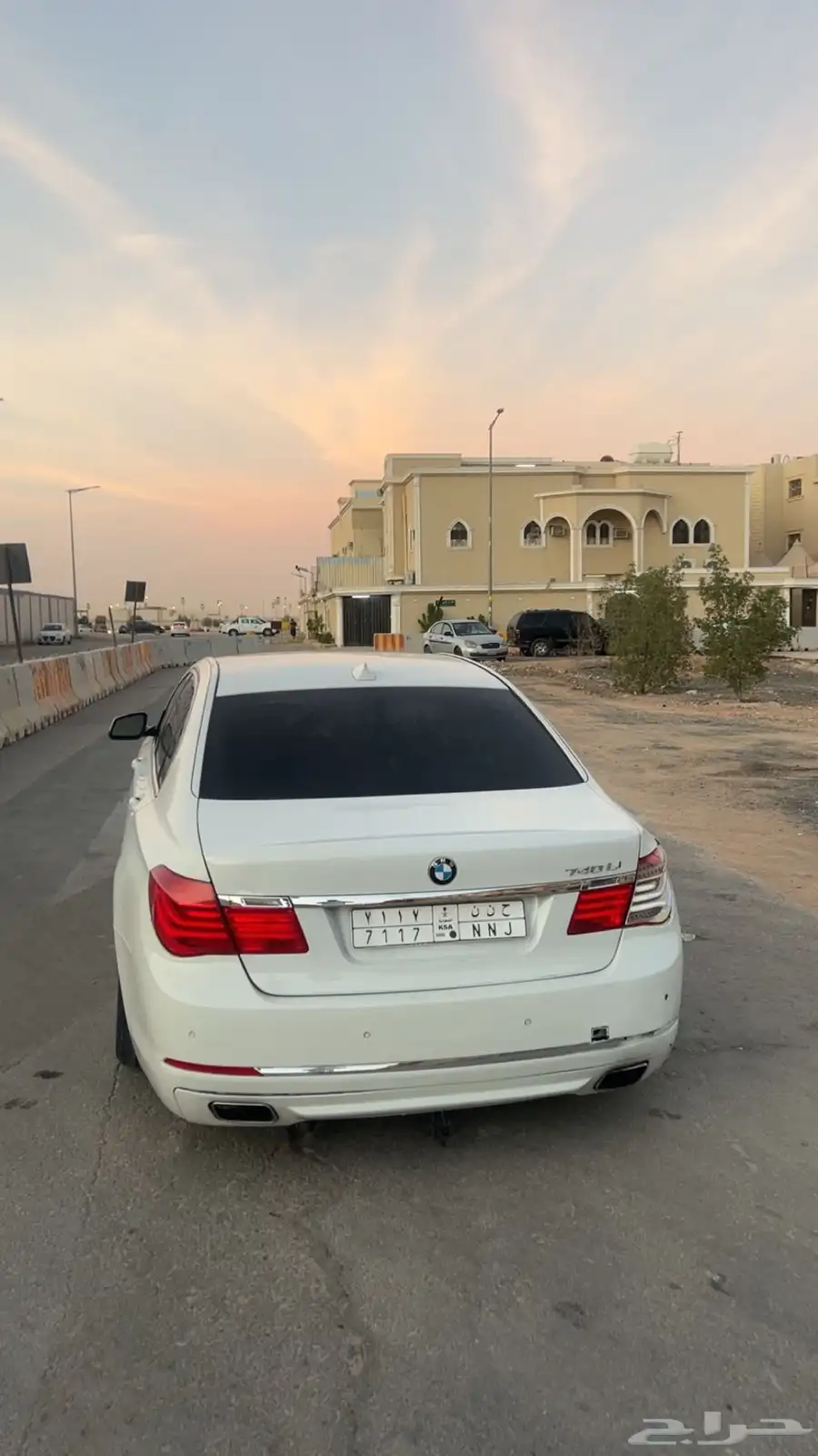 بي ام 2011 0