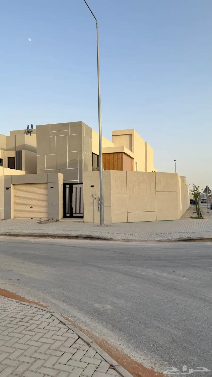 فلة حي الجنادرية مخطط المشرقيه للبيع 0