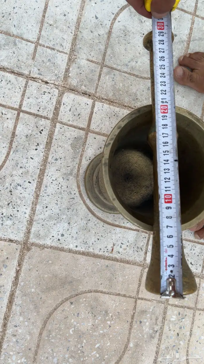 نجر قديم كبير وثقيل 4