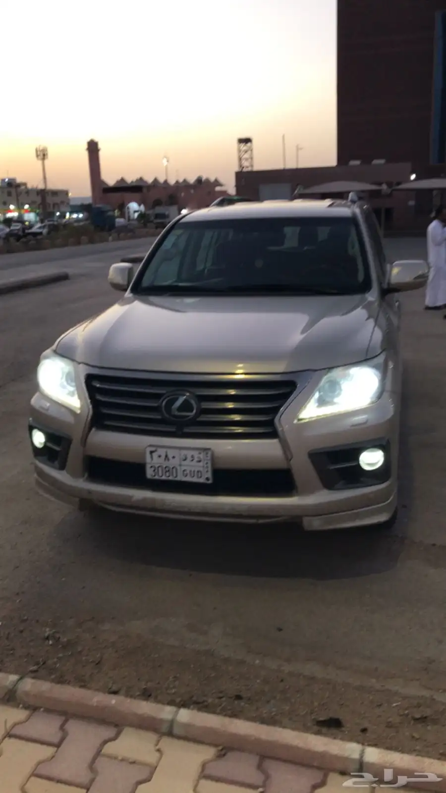 لكزس LX 2014 بريمي DD رياضي فل الفل لون ذهبي ممشا 362 الف 25