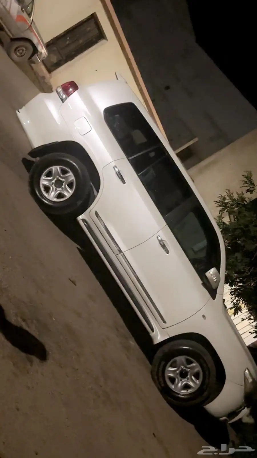 لاندكروزر 2010 2