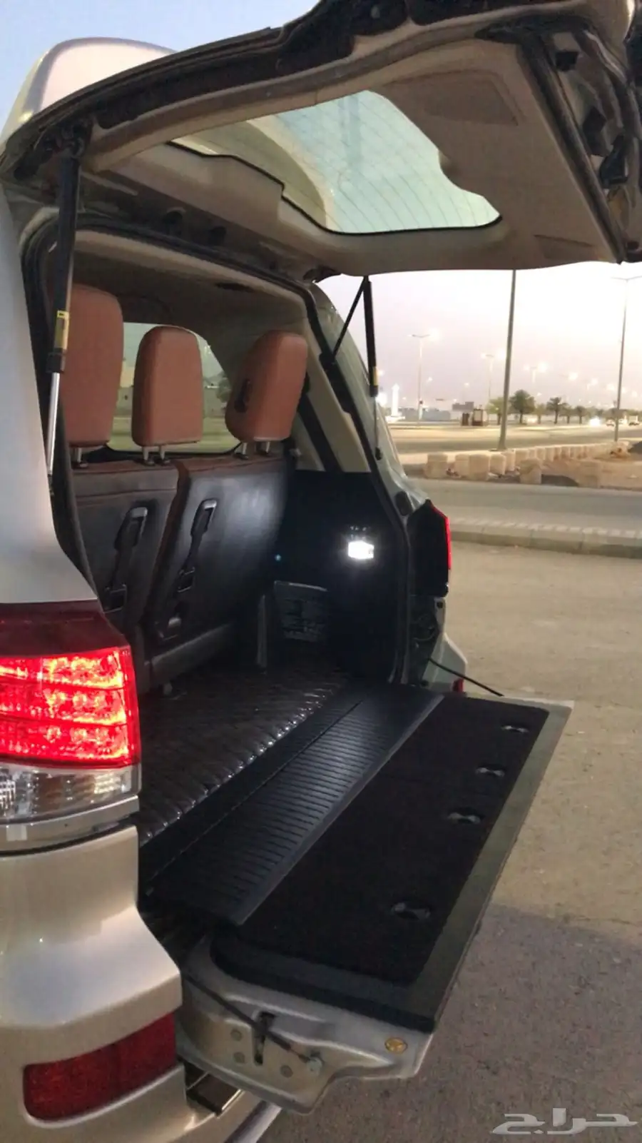 لكزس LX 2014 بريمي DD رياضي فل الفل لون ذهبي ممشا 362 الف 2