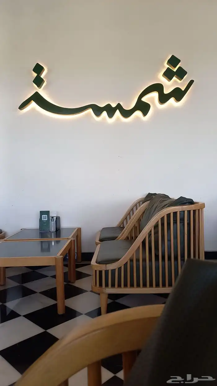 طباعة بوكس اكواب ورقيه حروغ بارزه ستيكر بنر رول آب كارد 1