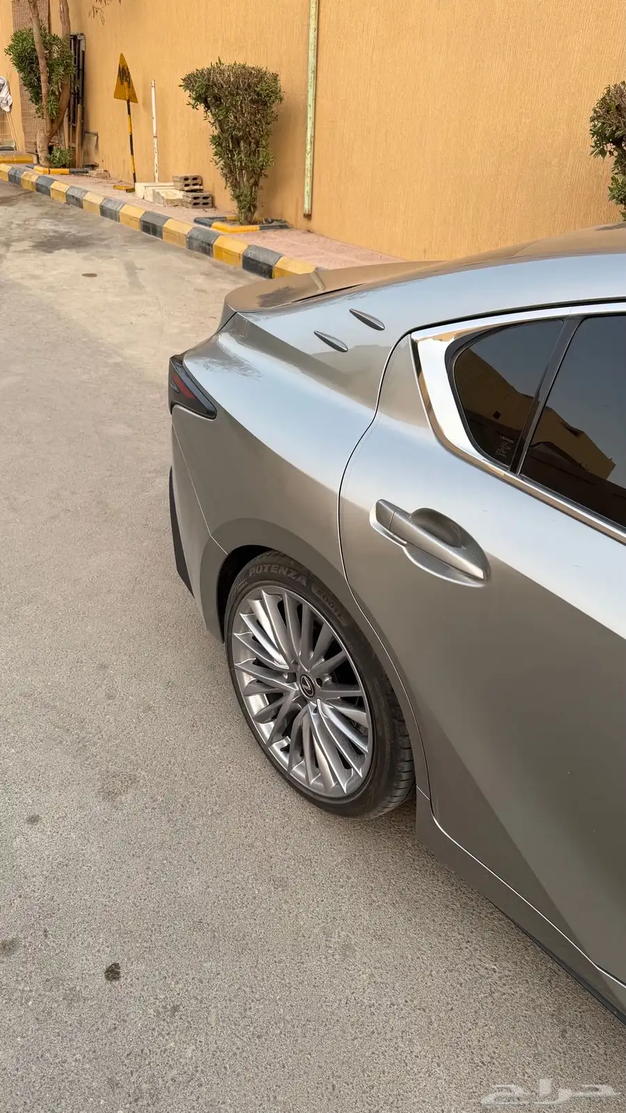 لكزز أي أس 350 9