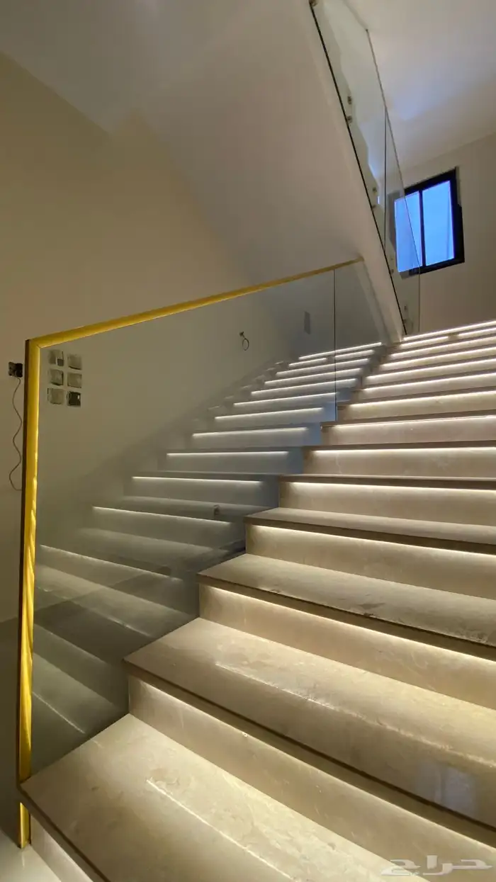 اعمال زجاج دربزين 4
