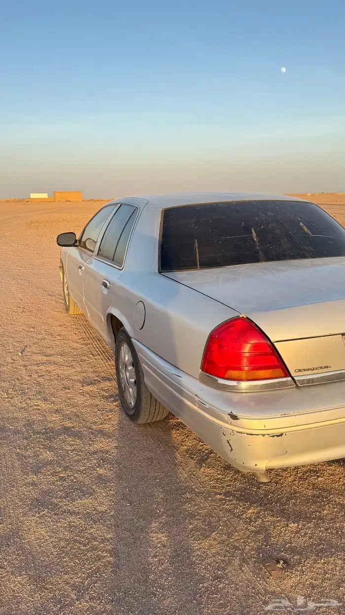 فورد فكتوريا 2001 5