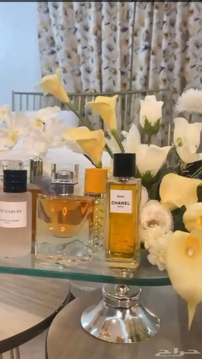 كورنر عطور بتنسيق أنيق فاخر وبسعر مناسب للجميع التواصل وات 7