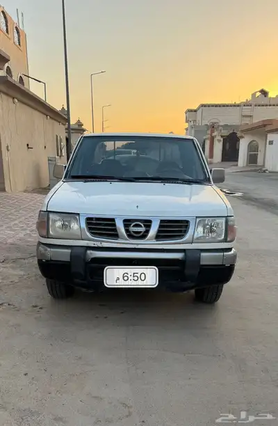 للبيع ددسن ديزل مكينه TD27 2