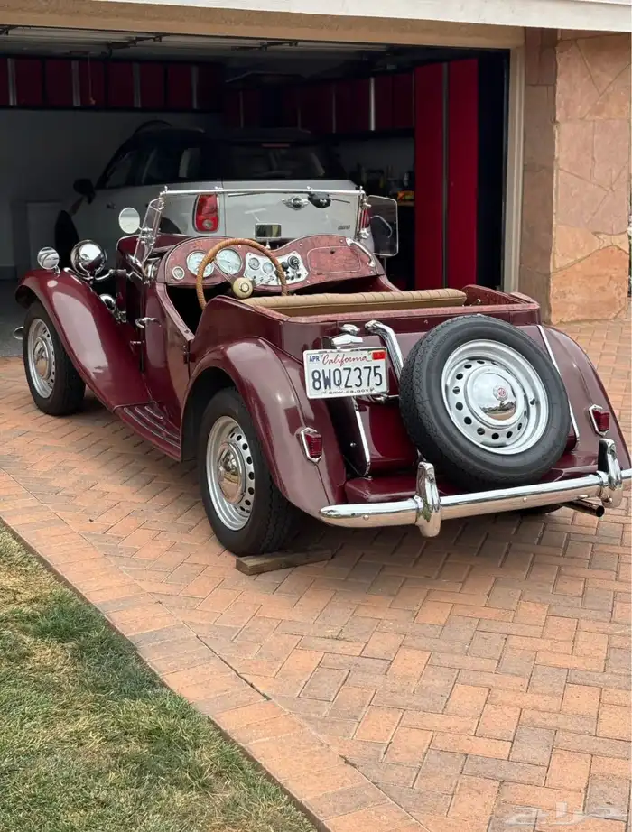 سيارة كلاسيك MG TD موديل 1951 2