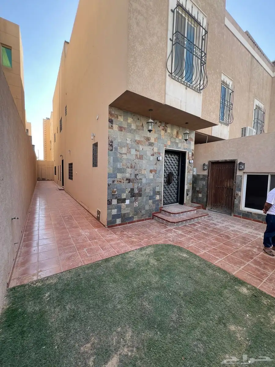 للبيع فله حي الندى Villa for sale 13