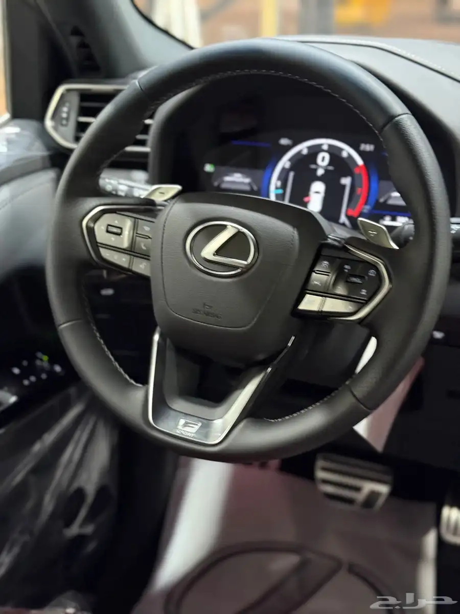 لكزس ( LX600 ) F SPORT فل 2025 خليجي ( 605 ) شامل 5