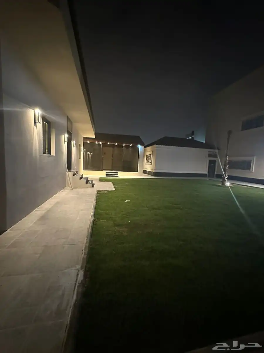 فيلا مساحة 750 للبيع حي لبن الشرقي 1