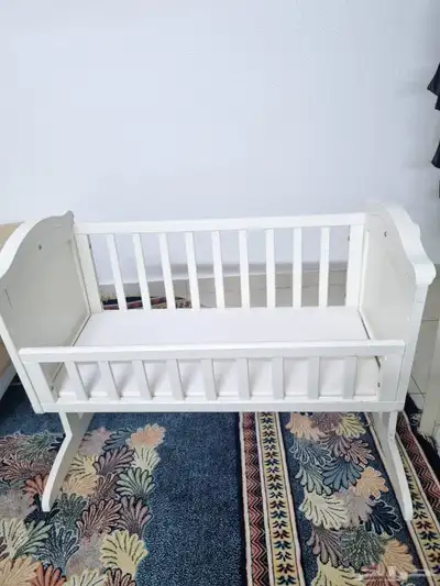 اثاث و أدوات كهرباء لبيع المستعجل بسعر رمزي 1