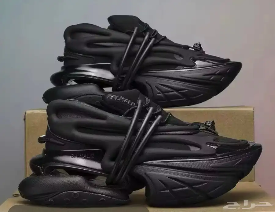 Balmain BM1VJ309 Unicorn Sneakers 3