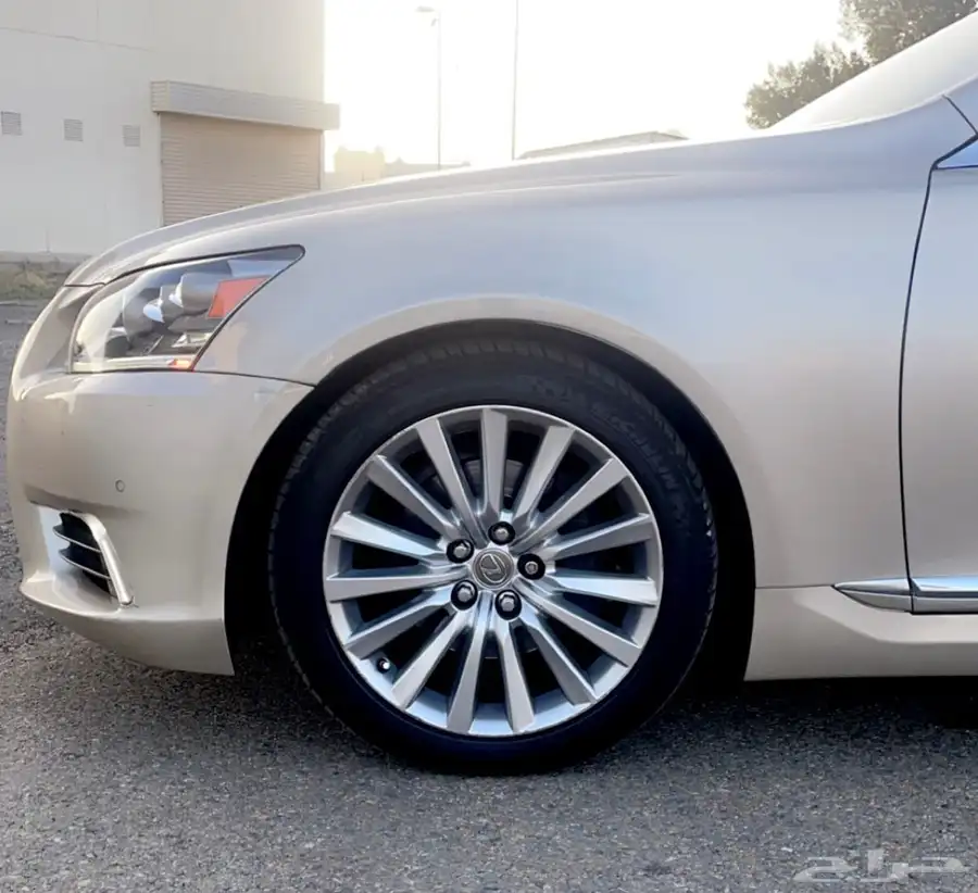 لكزس LS460 شورت 2015 2