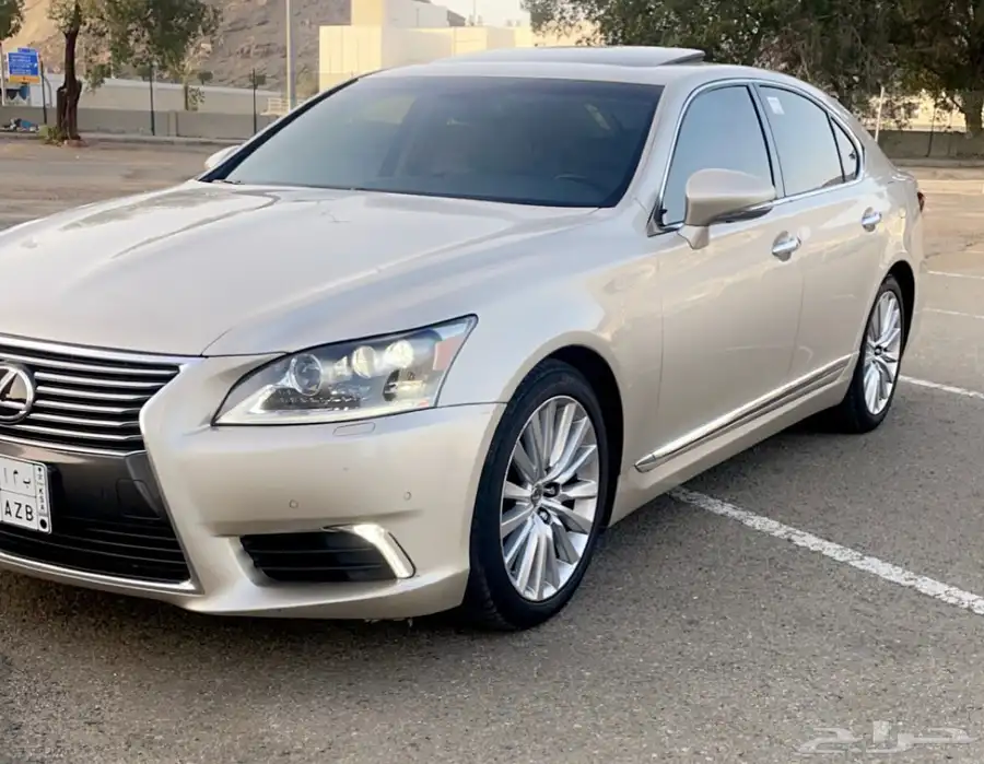 لكزس LS460 شورت 2015 0