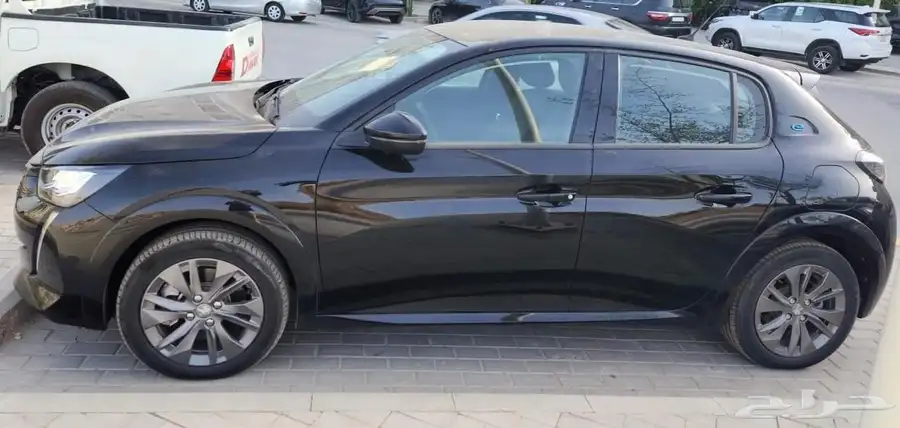 For Sale  Peugeot e-208 (Electric Vehicle) 1