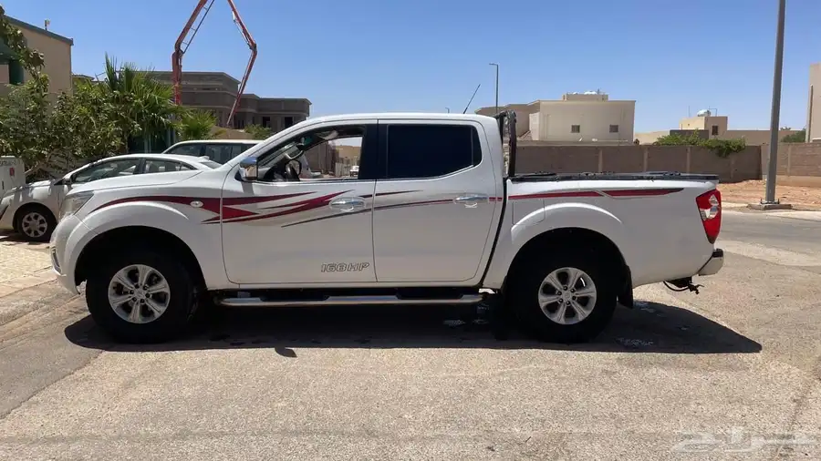 نيسان نافارا 1