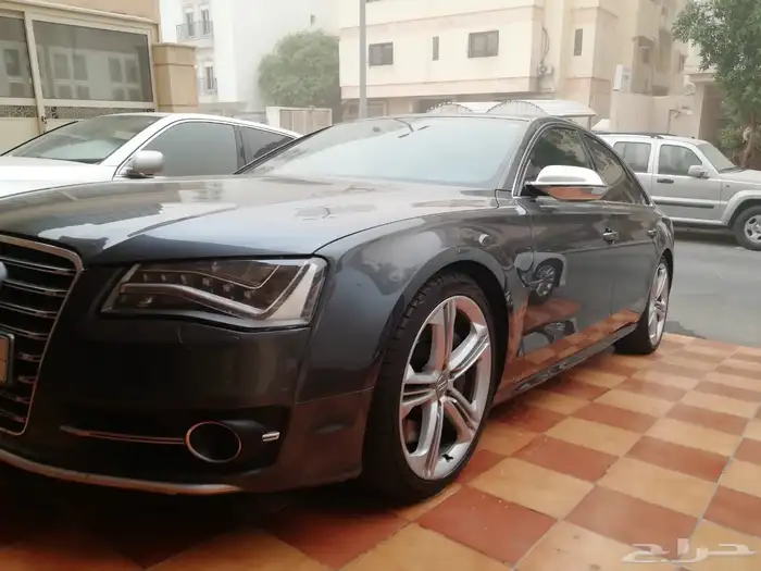اودي s8 2013 صيانة منتظمة كفرات جديده 0