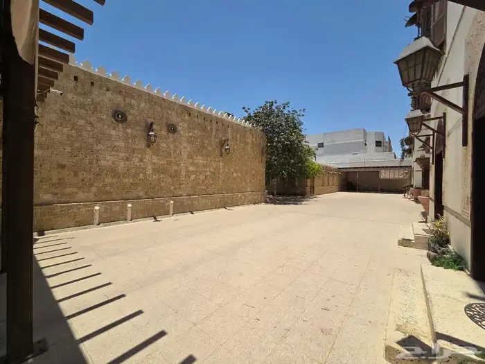 للبيع مجمع تجاري سكني في حي البساتين بجدة 2