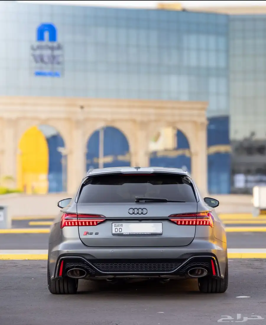 اودي RS6 8