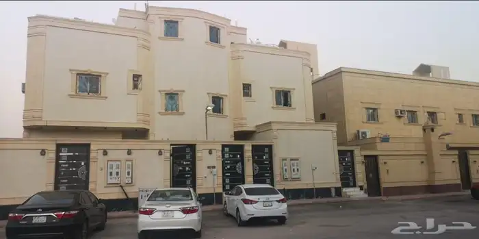 فيلا 400 م بحي ظهرة لبن 0