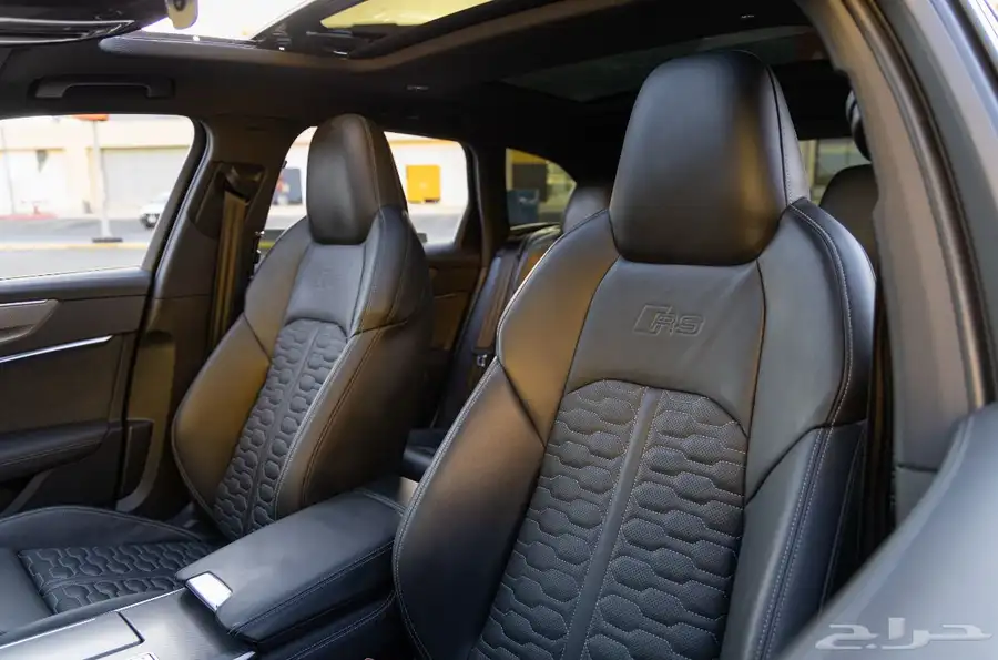 اودي RS6 4