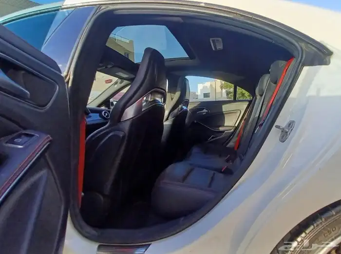 Mercedes CLA45 11