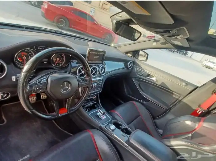 Mercedes CLA45 8