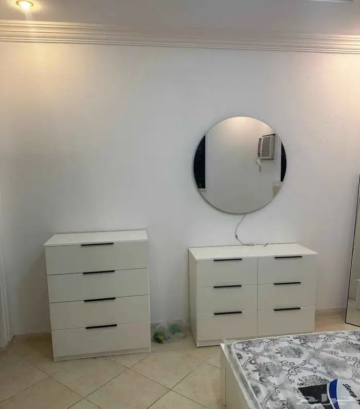 سرير  دواليب  مراتب  تسريحة   غرفة نوم كامل   جزامه 3