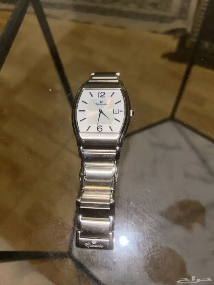 ساع سويسريه مستخدمه 0