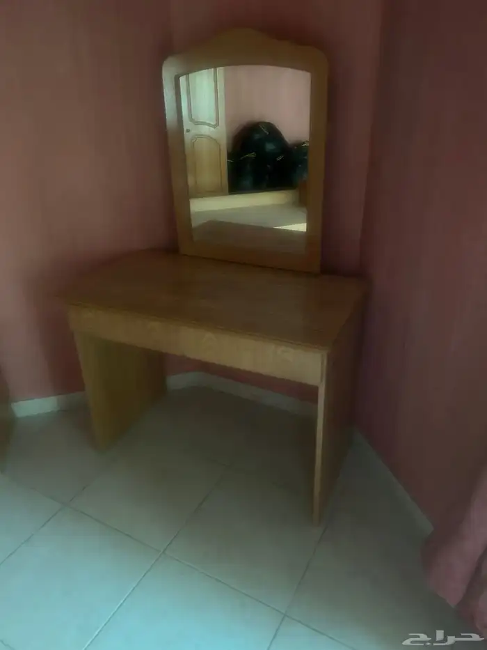 اثاث للبيع كل مايحتاجه بيتك من أسره دولايب مكاتب 11