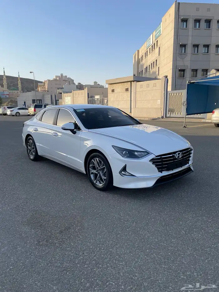 هواندي سوناتا 2020 نظيفة جدا  بطاقة جمركية 3