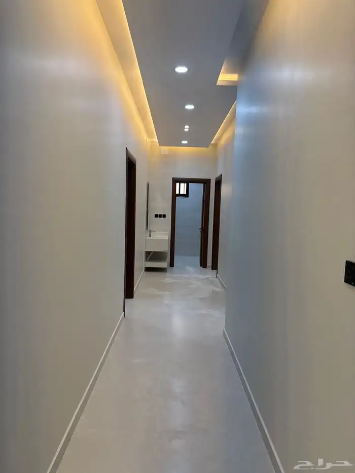 شقق vip للبيع مكونه من6 غرف4 حمام المحاله مخطط745 حي الزهور 9