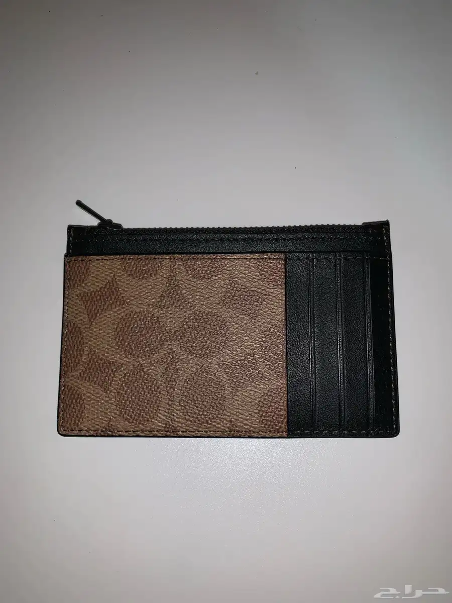 محفظة من ماركة COACH 1