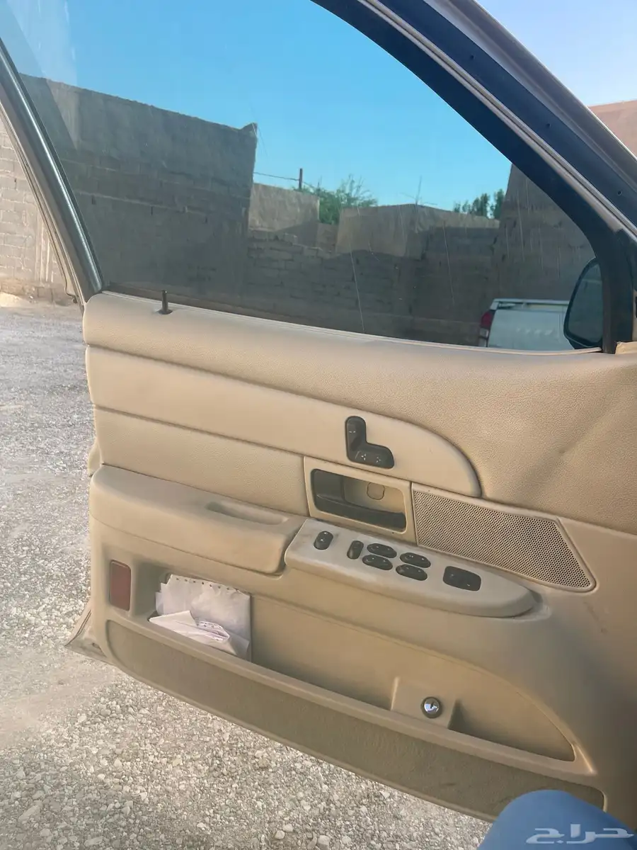 فورد كراون فيكتوريا 2009 9