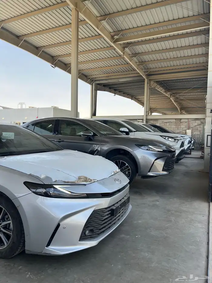قطع غيار كامري2025 ستاندر فضي 0