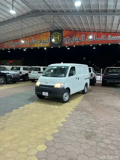 تويوتا لايت اس بضاعة بنزين 2025جديد سعودي67.850شامل الضريبة 0