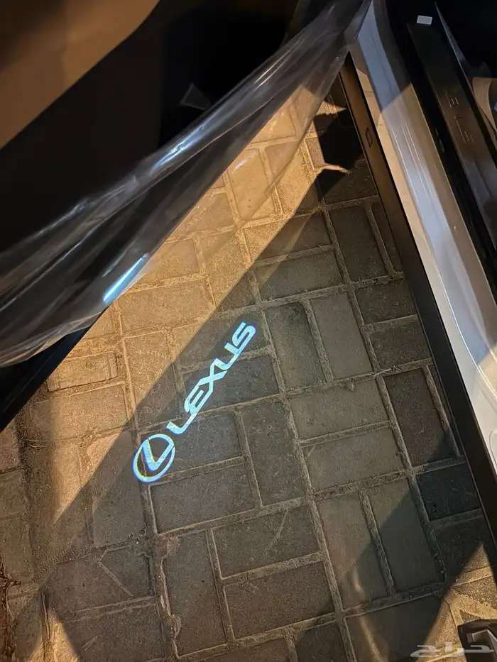 لكزس جديد UX 200 2023 فل 21