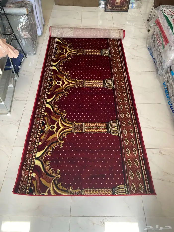 يوجد لدينا مصلى سهل اللف وسهل الفرش للاسواق و مولات 0