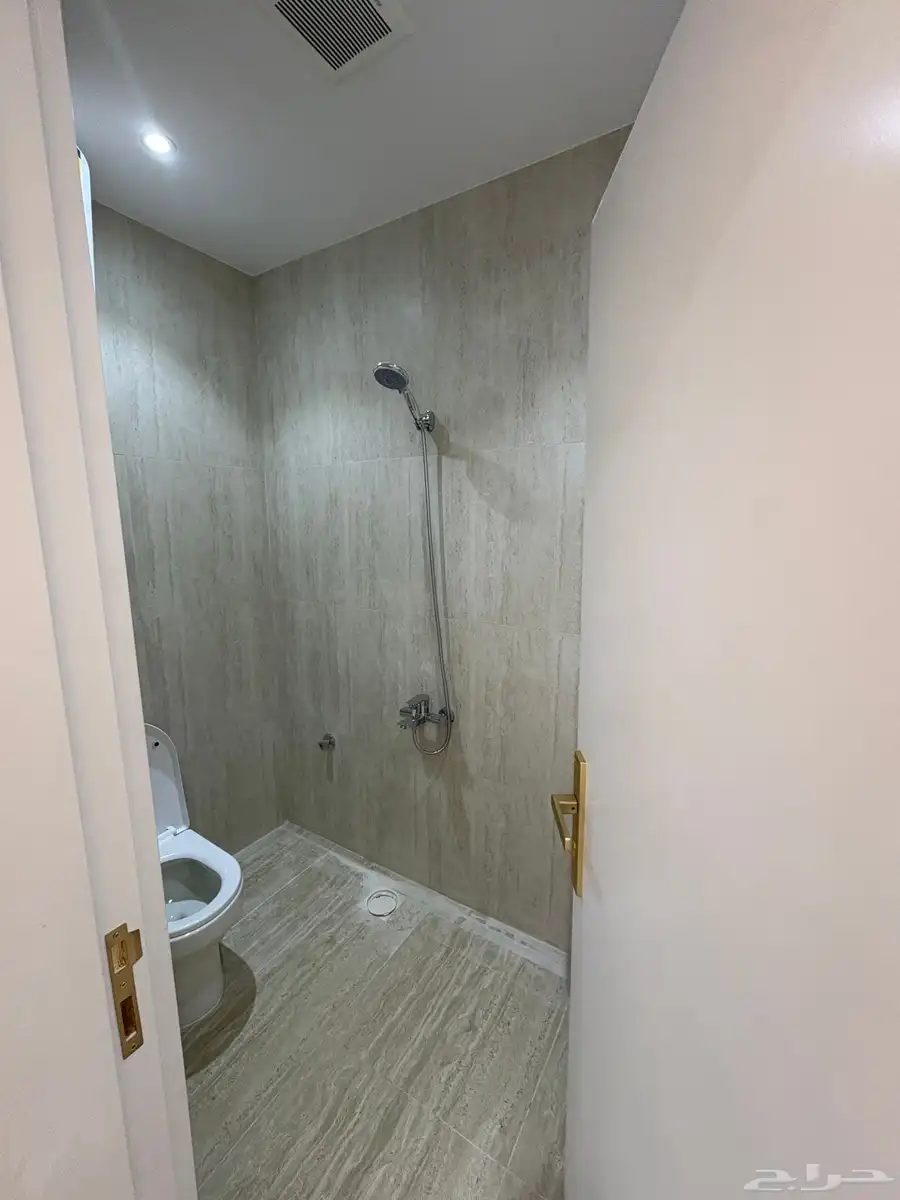 شقة غرفة وصالة حي الورود Apartment for rent 12