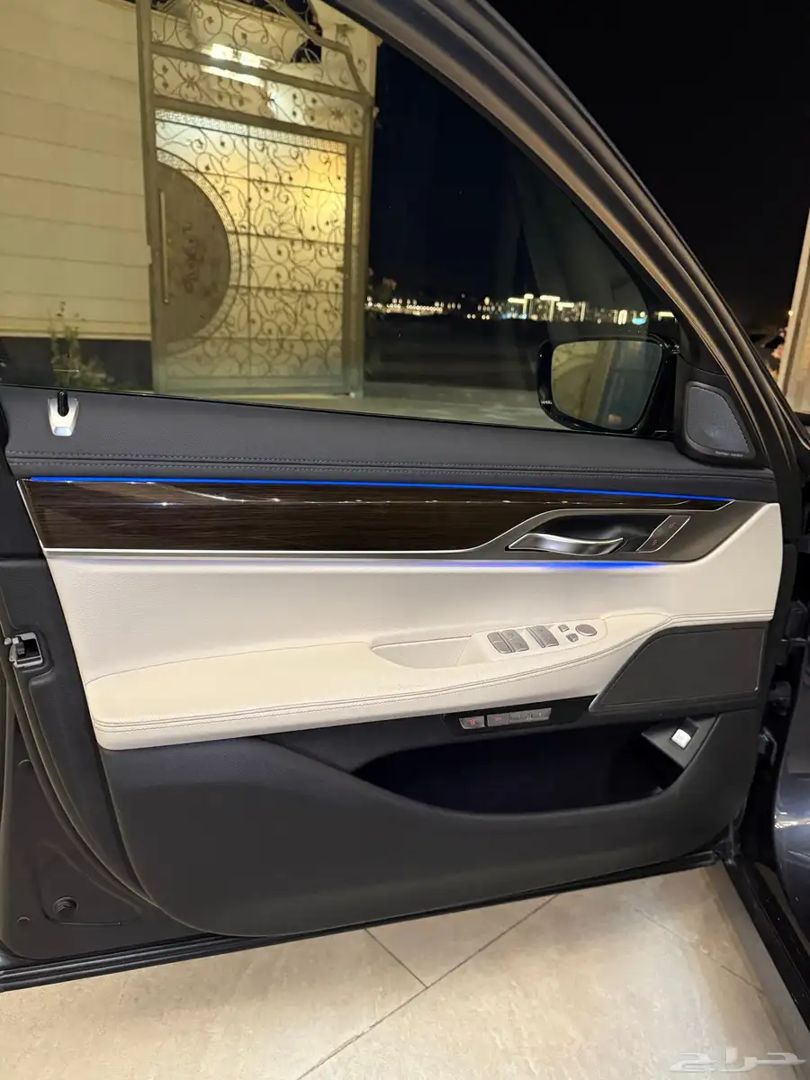 bmw 2016 عداد 92 الف 16